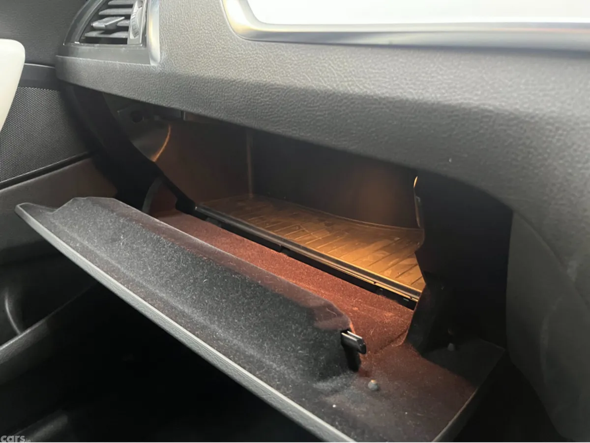 BMW 1-Series Hatchback, Diesel, 2018, Black
