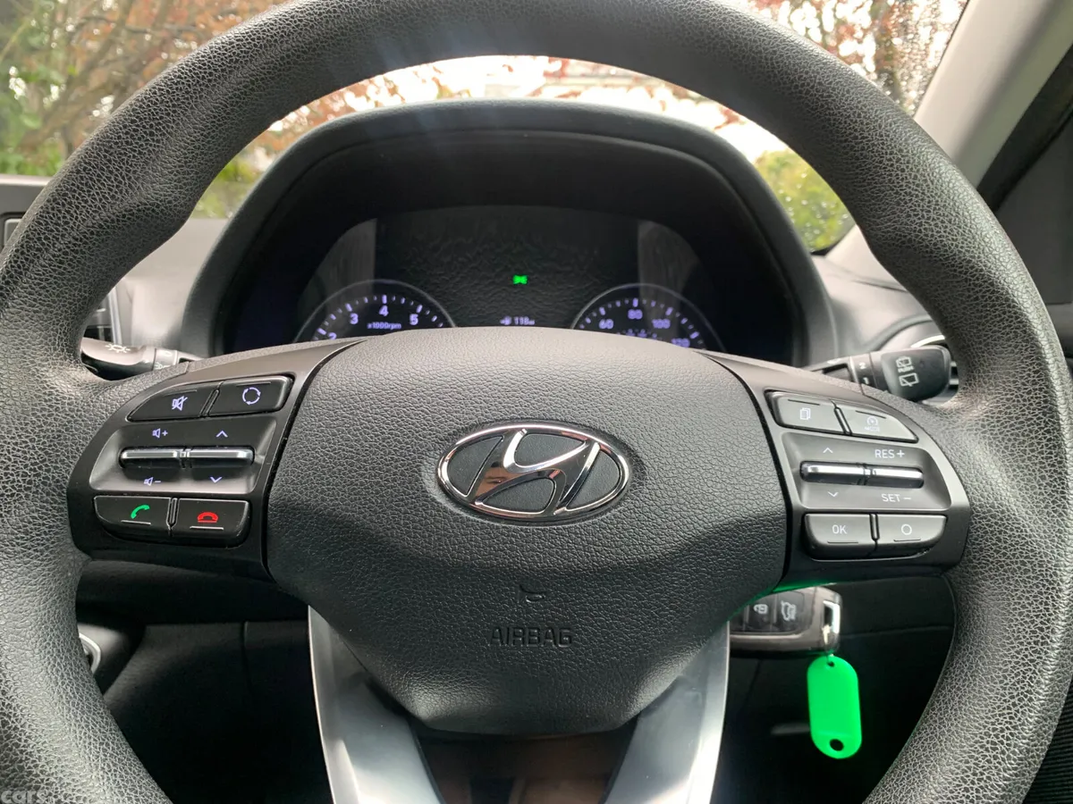 Hyundai i30 Hatchback, Petrol, 2017, Red