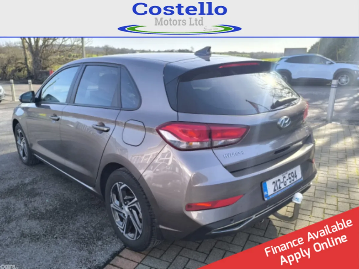 Hyundai i30 Hatchback, Diesel, 2021, Brown