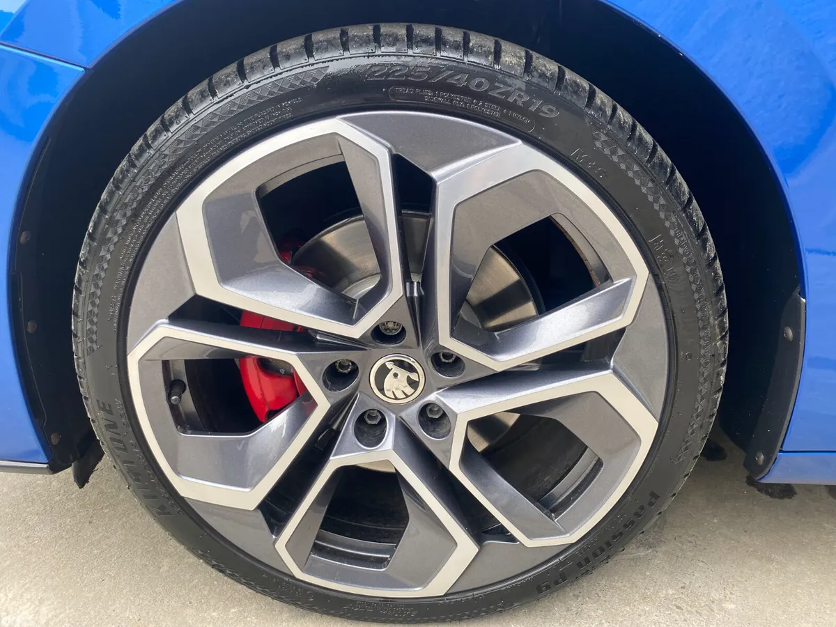 Skoda Octavia Estate, Diesel, 2022, Blue
