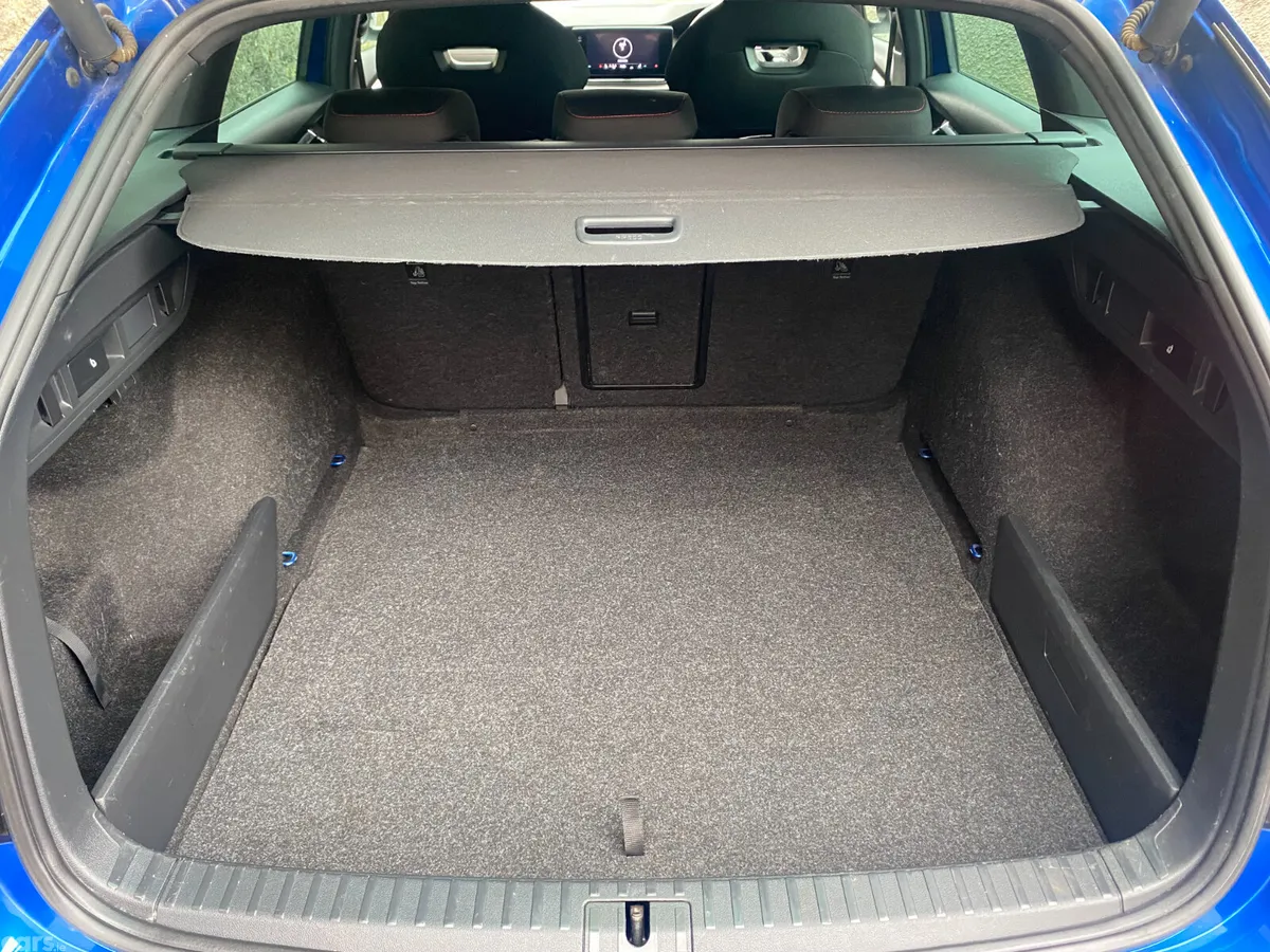 Skoda Octavia Estate, Diesel, 2022, Blue