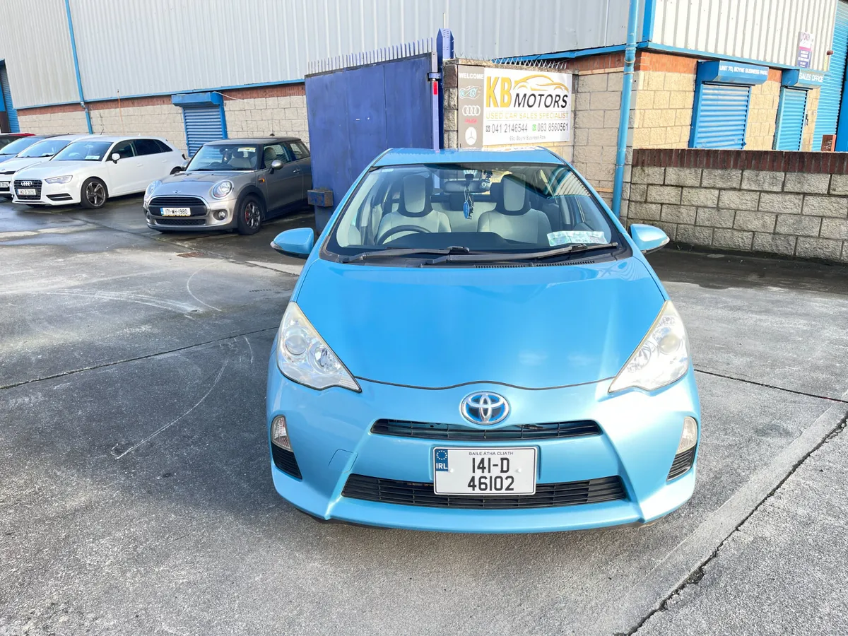 Toyota Aqua Hatchback, Petrol Hybrid, 2014, Blue