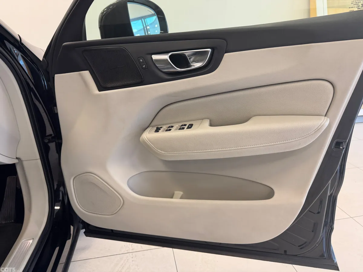 Volvo XC60 SUV, Diesel, 2021, Black