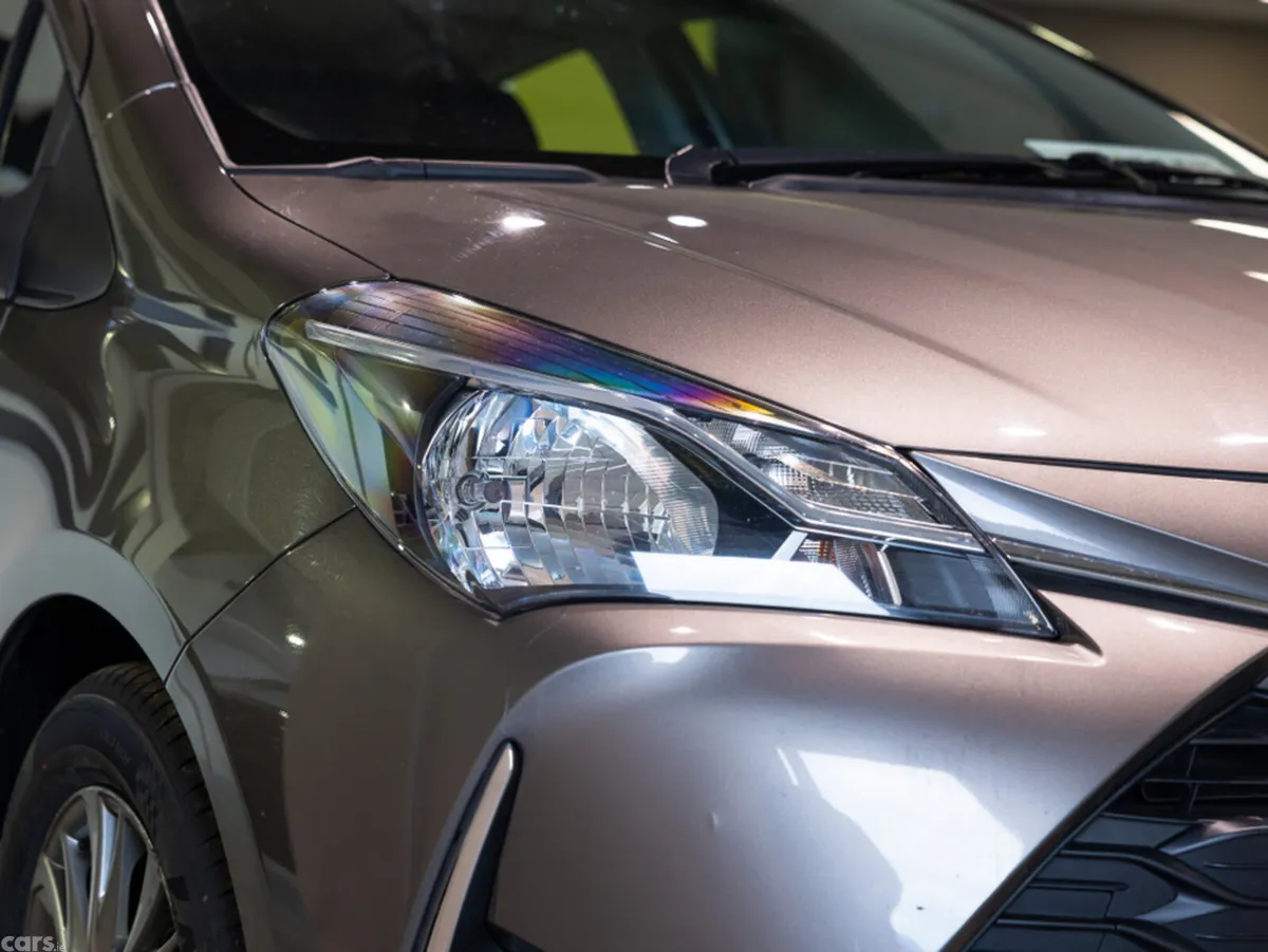 Toyota Yaris Hatchback, Petrol, 2018, Grey
