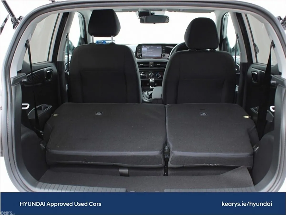 Hyundai i10 Hatchback, Petrol, 2024, Grey