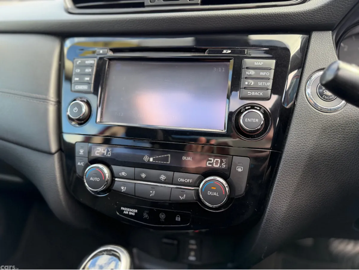 Nissan X-Trail MPV, Diesel, 2020, Red