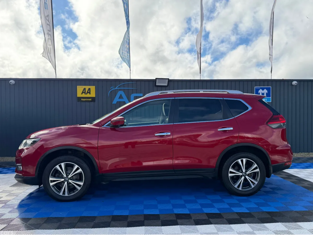 Nissan X-Trail MPV, Diesel, 2020, Red