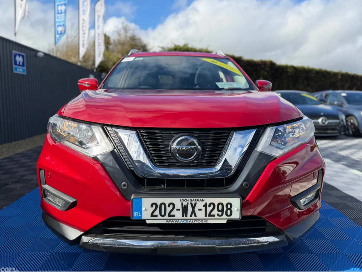 Nissan X-Trail MPV, Diesel, 2020, Red