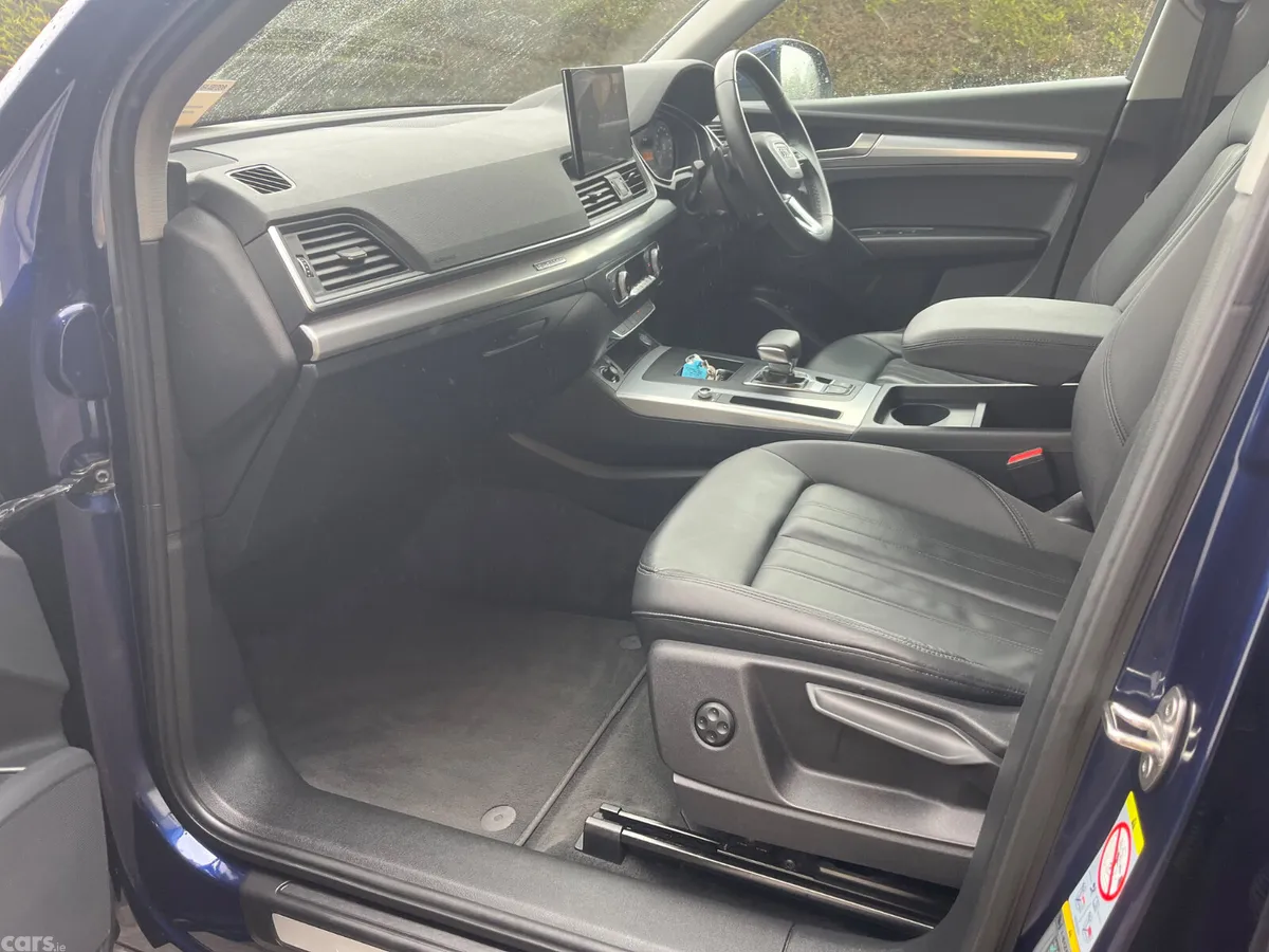 Audi Q5 SUV, Petrol Plug-in Hybrid, 2023, Blue