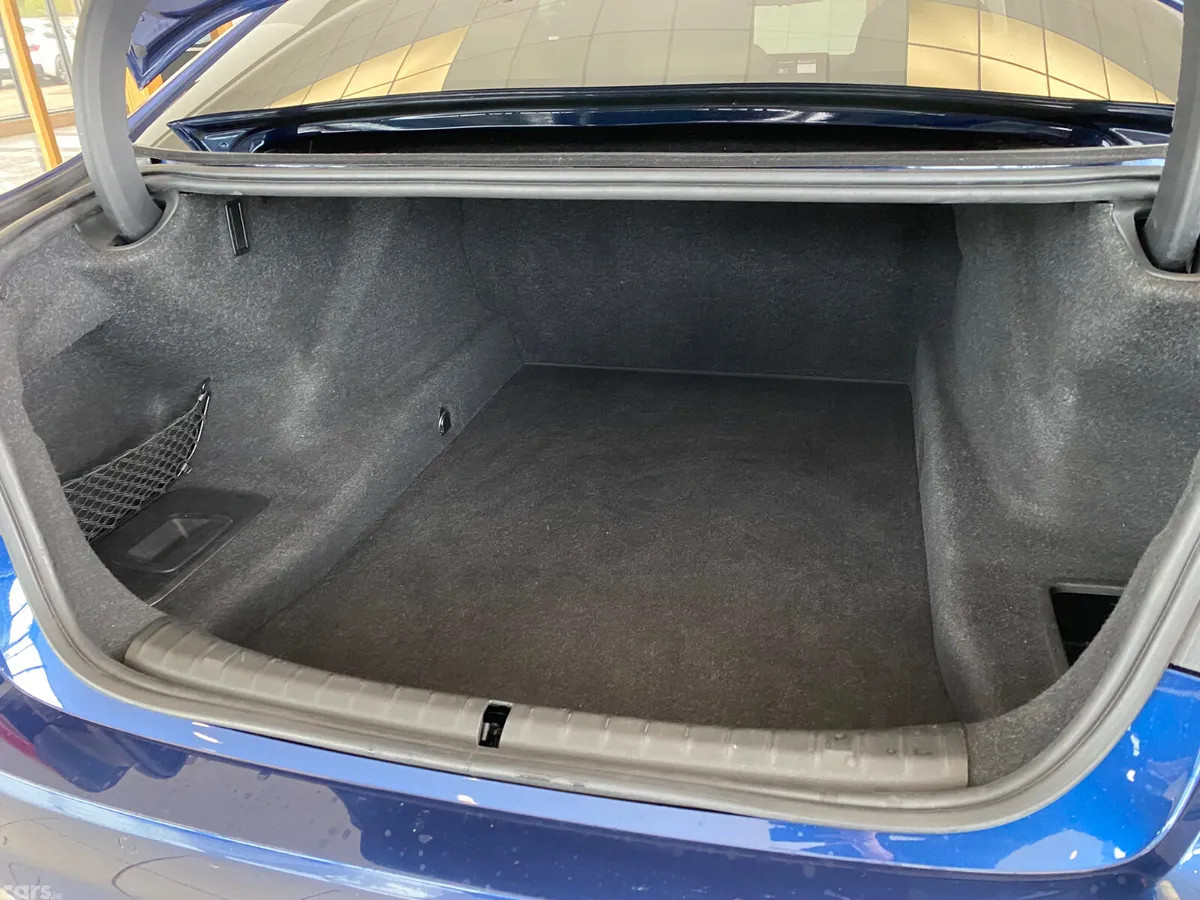 BMW 5-Series Saloon, Diesel, 2019, Blue