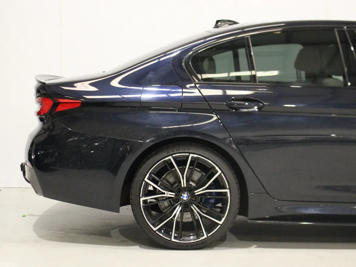 BMW 5-Series Saloon, Petrol Plug-in Hybrid, 2022, Black