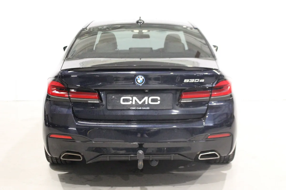 BMW 5-Series Saloon, Petrol Plug-in Hybrid, 2022, Black