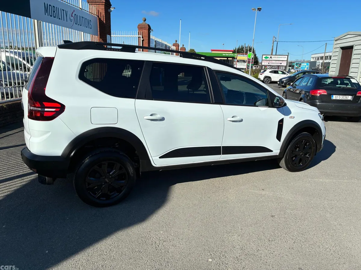 Dacia Jogger SUV, Petrol, 2024, White