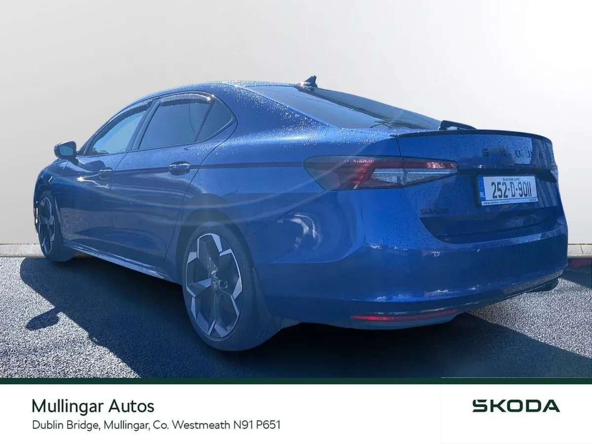 Skoda Superb Saloon, Diesel, 2025, Blue