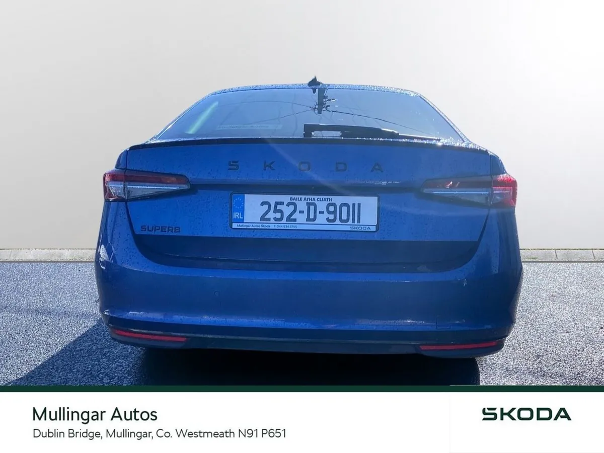 Skoda Superb Saloon, Diesel, 2025, Blue