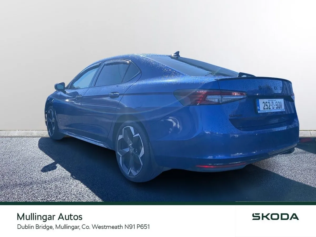 Skoda Superb Saloon, Diesel, 2025, Blue