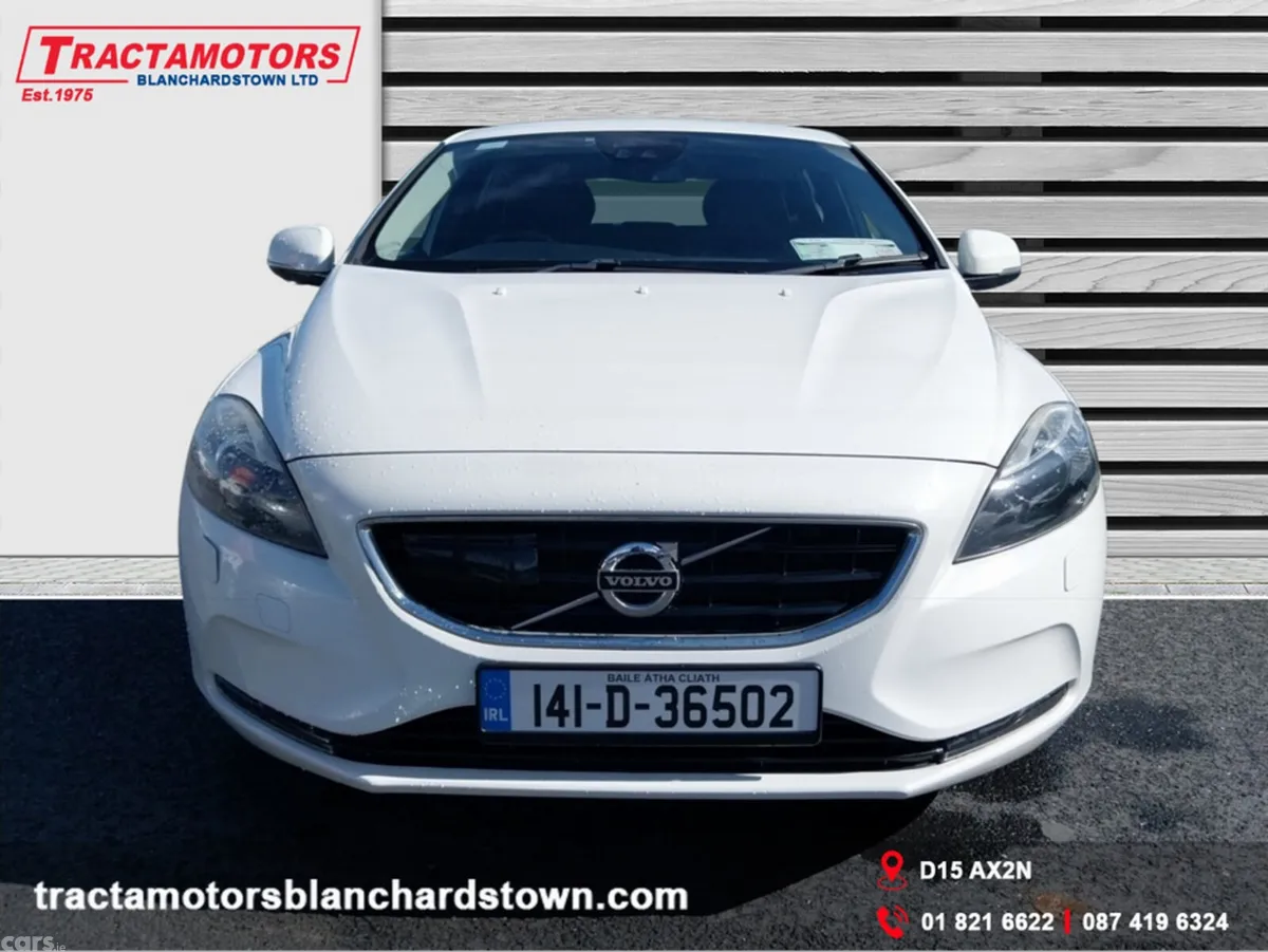 Volvo V40 Hatchback, Diesel, 2014, White