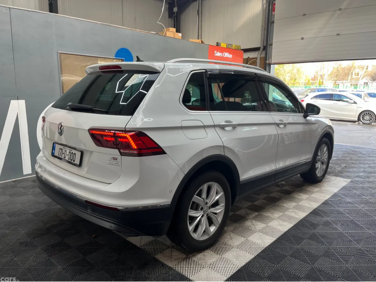 Volkswagen Tiguan SUV, Petrol, 2017, White