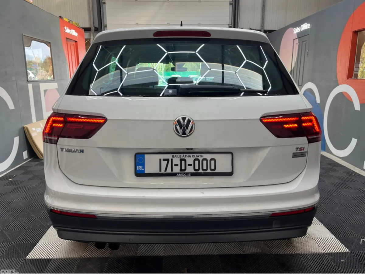 Volkswagen Tiguan SUV, Petrol, 2017, White