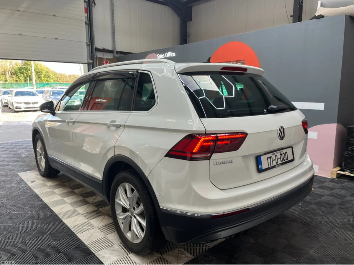Volkswagen Tiguan SUV, Petrol, 2017, White