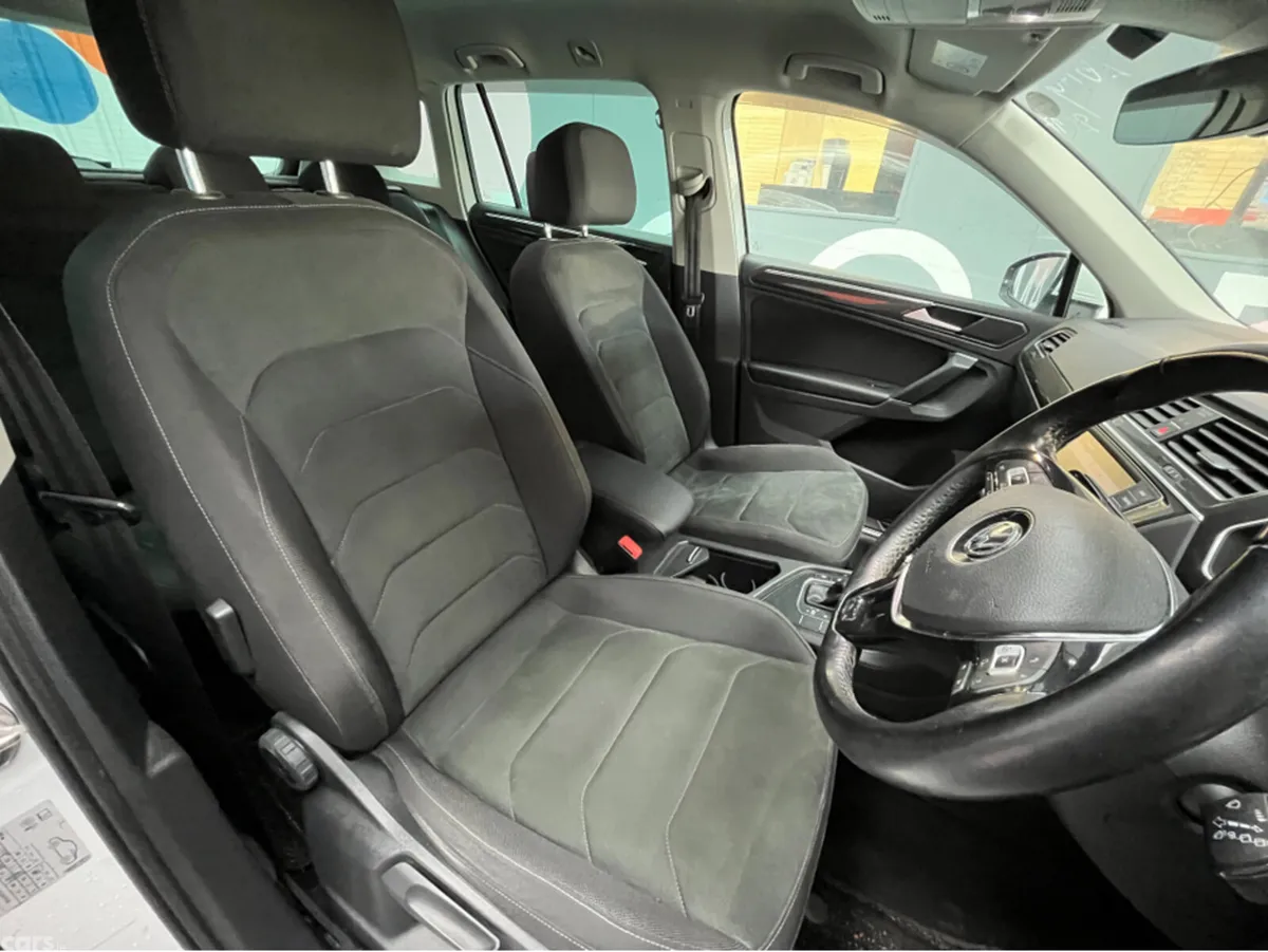 Volkswagen Tiguan SUV, Petrol, 2017, White
