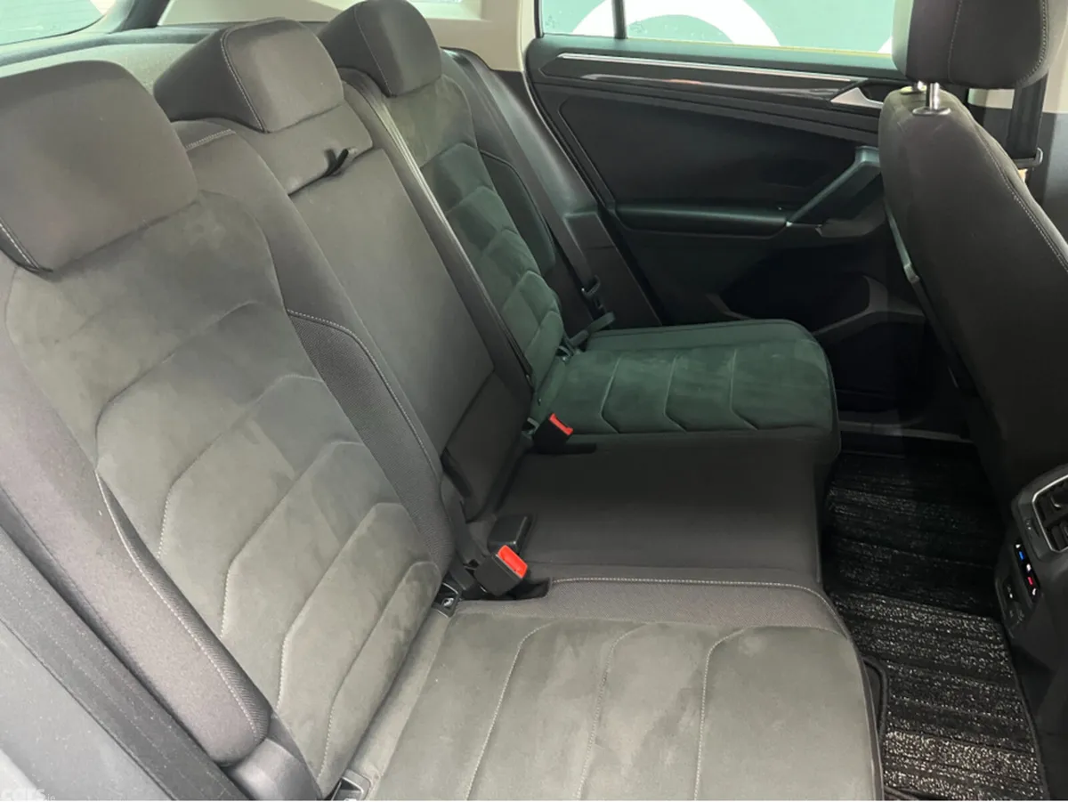 Volkswagen Tiguan SUV, Petrol, 2017, White