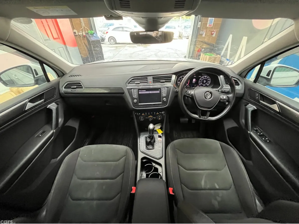 Volkswagen Tiguan SUV, Petrol, 2017, White