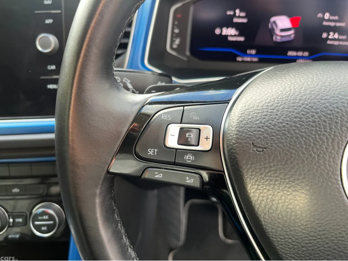 Volkswagen T-Roc SUV, Diesel, 2021, Blue