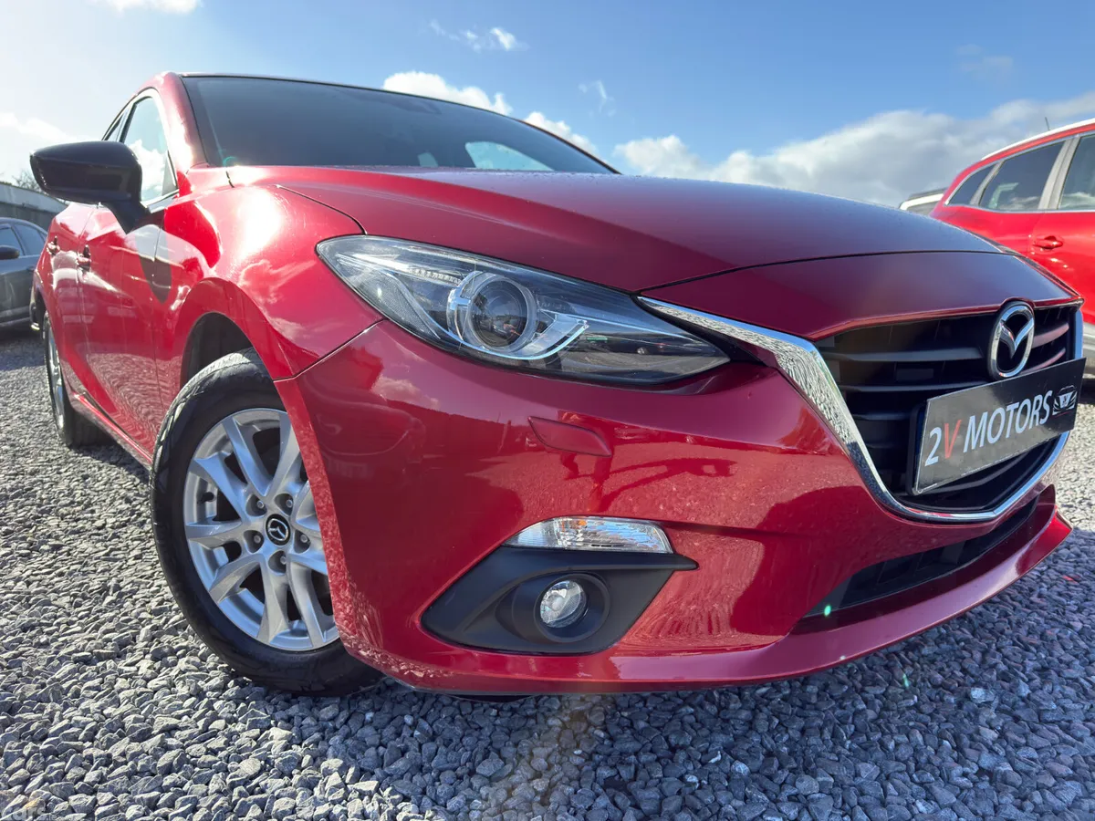 Mazda Mazda3 Hatchback, Diesel, 2017, Red