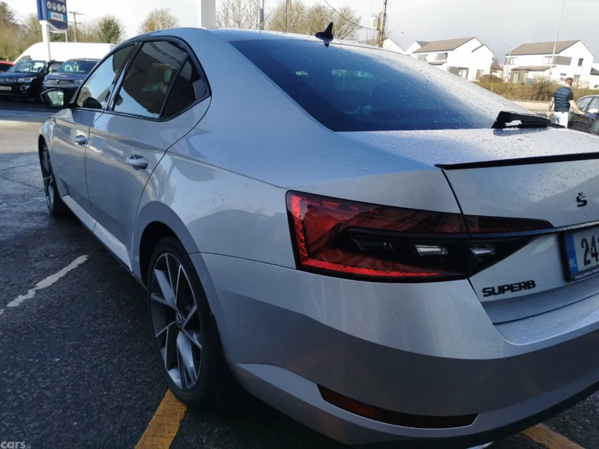 Skoda Superb Hatchback, Diesel, 2024, Grey