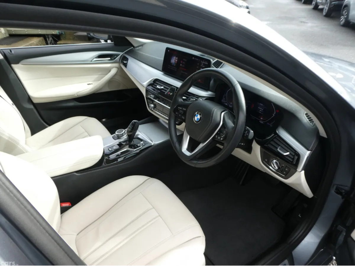 BMW 5-Series Estate, Diesel, 2022, Grey