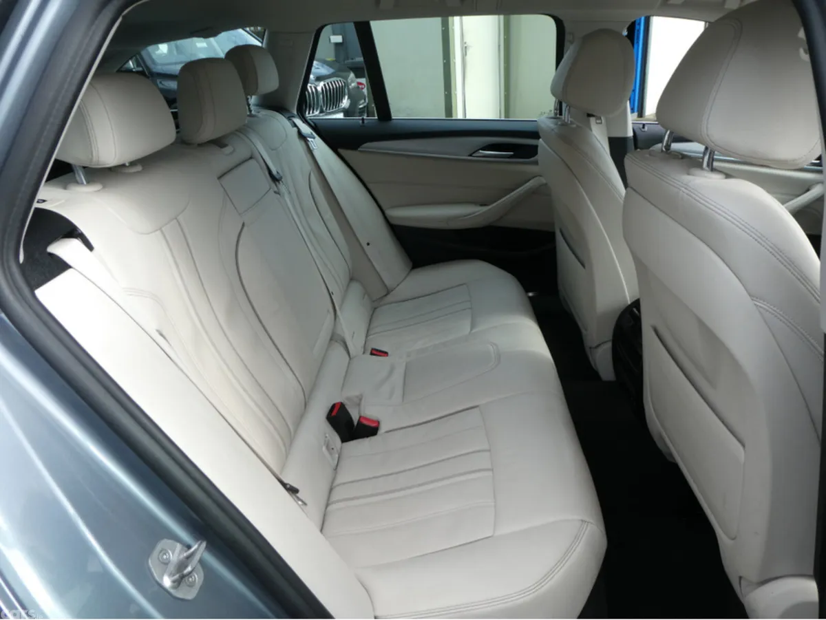 BMW 5-Series Estate, Diesel, 2022, Grey