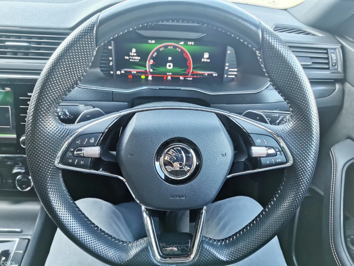 Skoda Superb Hatchback, Diesel, 2024, Grey
