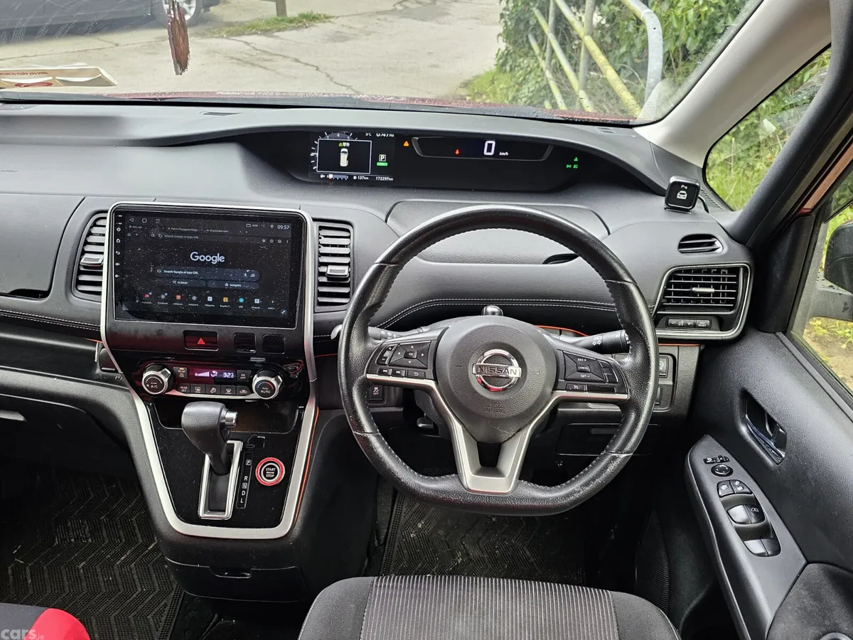 Nissan Serena MPV, Petrol Hybrid, 2017, Red