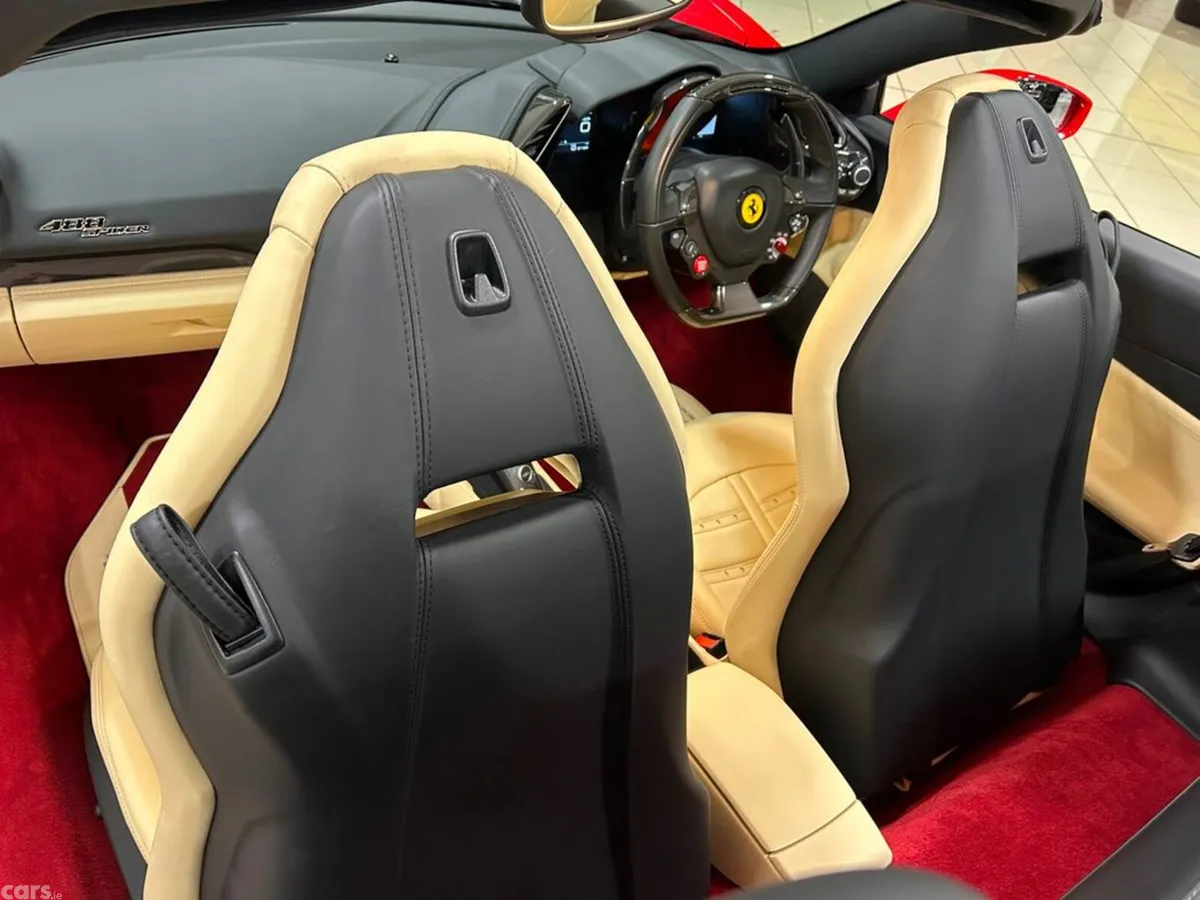 Ferrari 488 Convertible, Petrol, 2017, Red