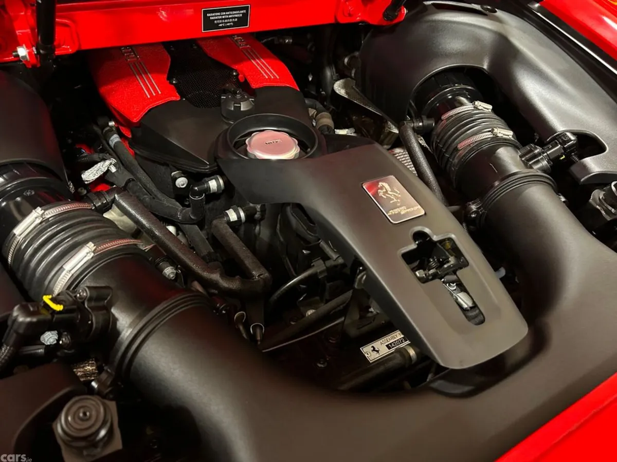 Ferrari 488 Convertible, Petrol, 2017, Red