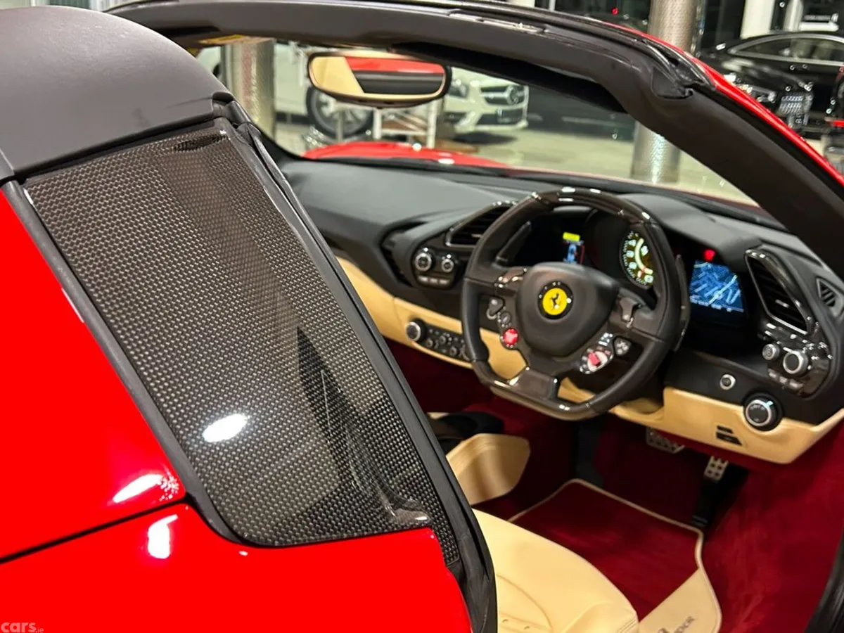 Ferrari 488 Convertible, Petrol, 2017, Red