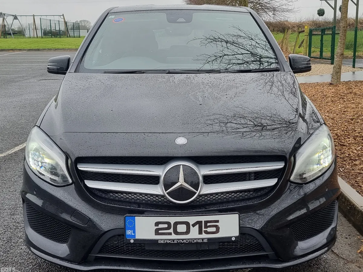 Mercedes-Benz B-Class MPV, Petrol, 2015, Black