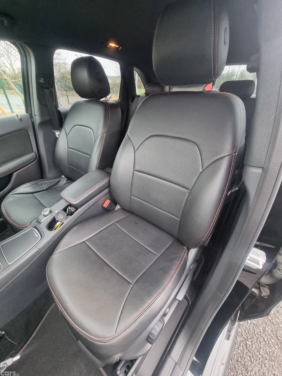 Mercedes-Benz B-Class MPV, Petrol, 2015, Black