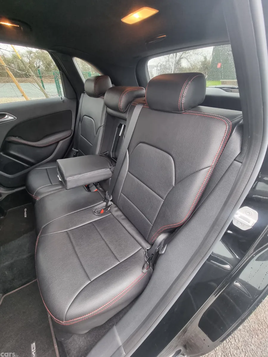 Mercedes-Benz B-Class MPV, Petrol, 2015, Black