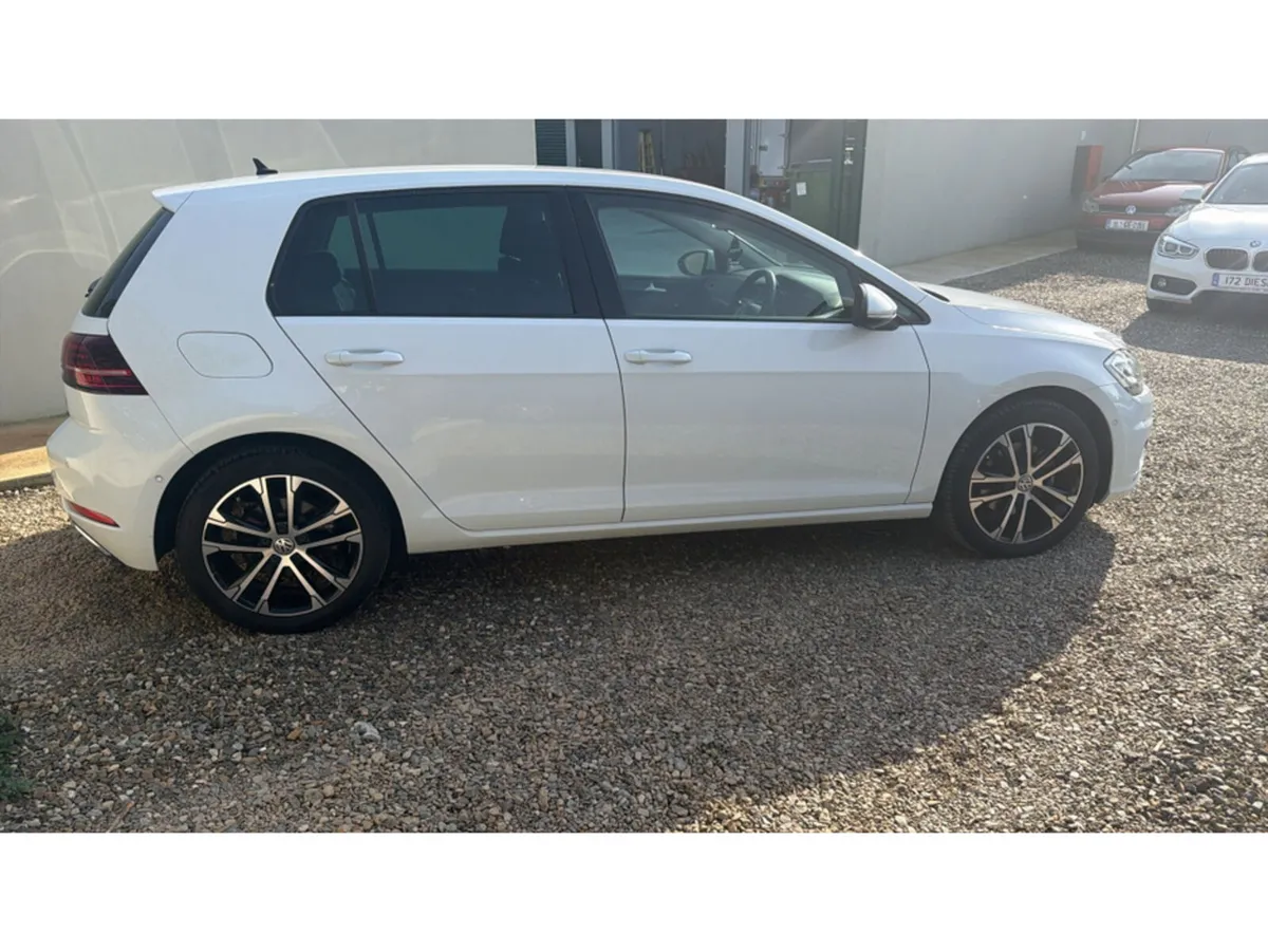 Volkswagen Golf Hatchback, Diesel, 2019, White