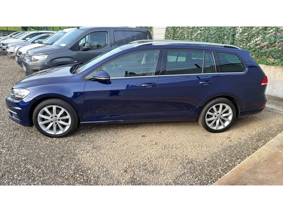 Volkswagen Golf Estate, Petrol, 2019, Blue