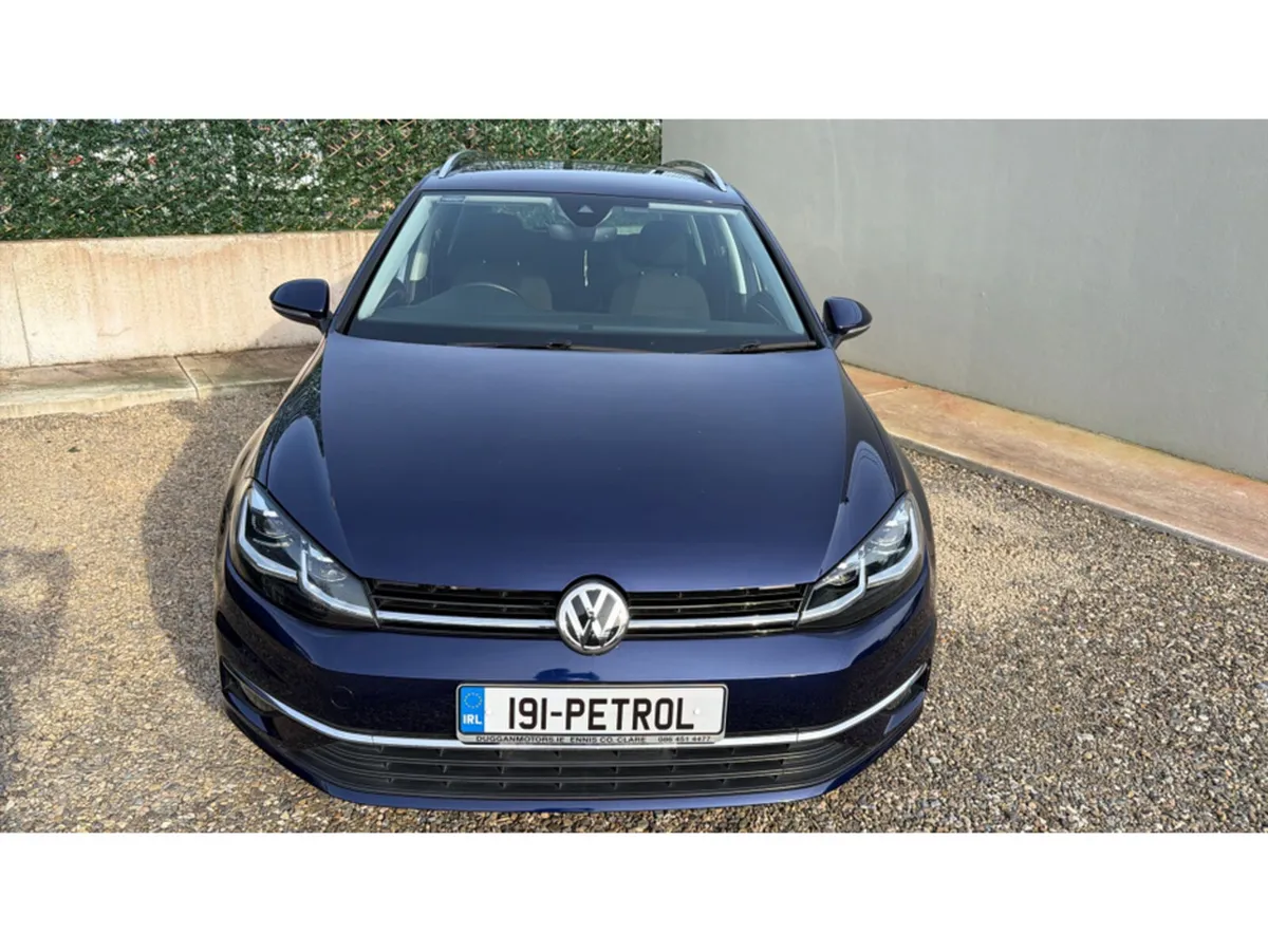 Volkswagen Golf Estate, Petrol, 2019, Blue
