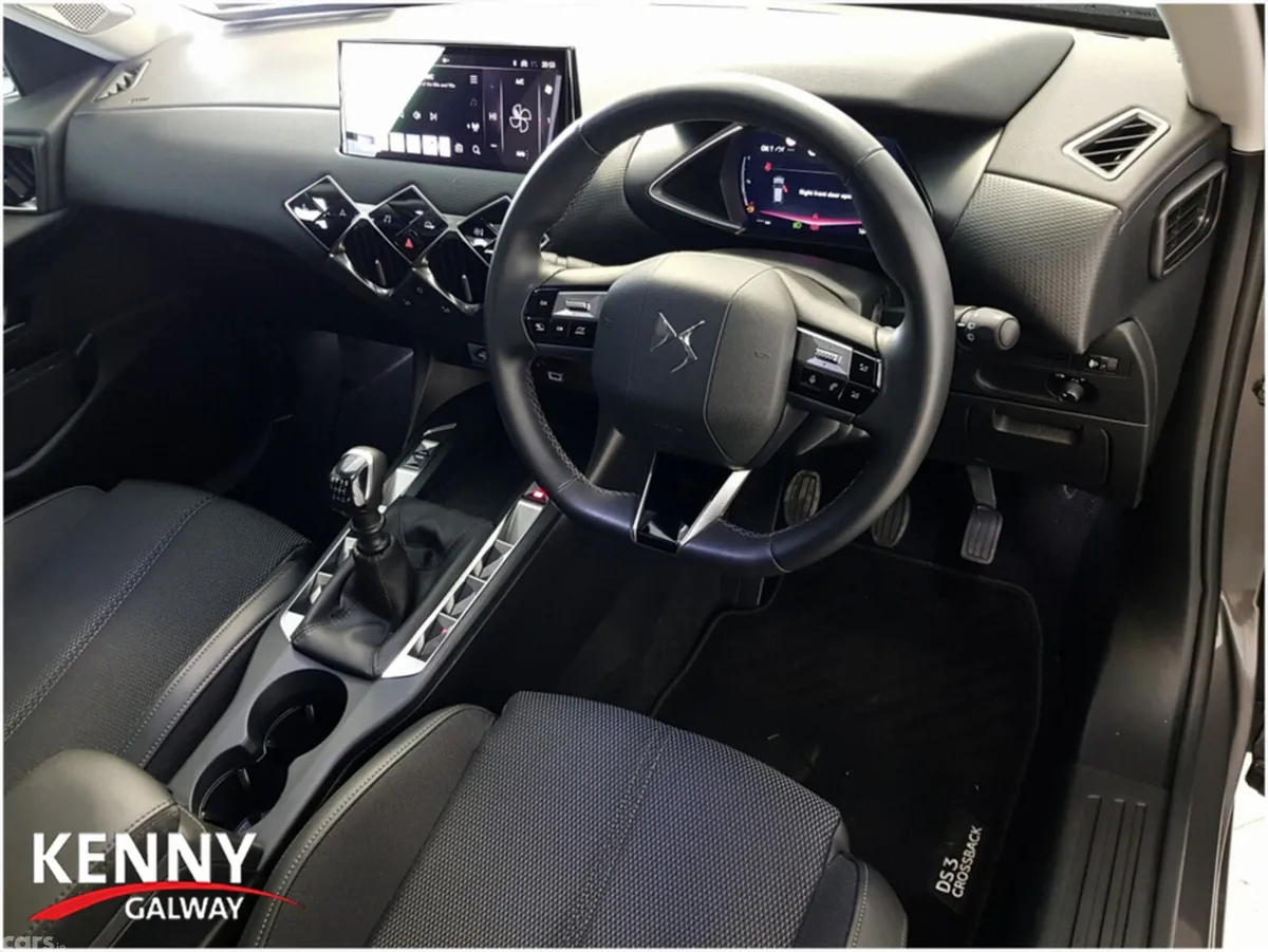 DS Automobiles DS 3 Estate, Petrol, 2025, Grey