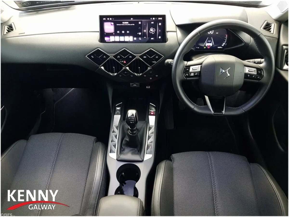 DS Automobiles DS 3 Estate, Petrol, 2025, Grey