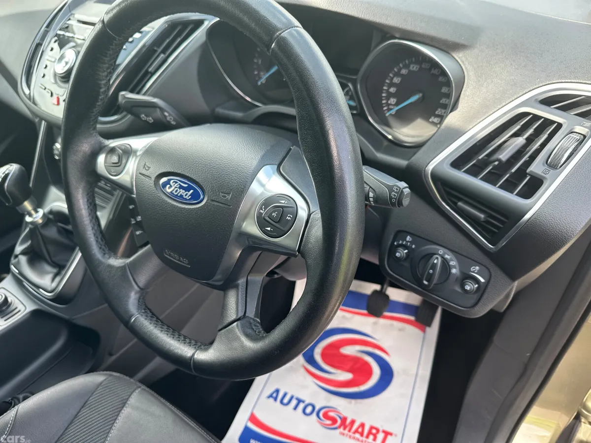 Ford Kuga SUV, Diesel, 2013, Gold