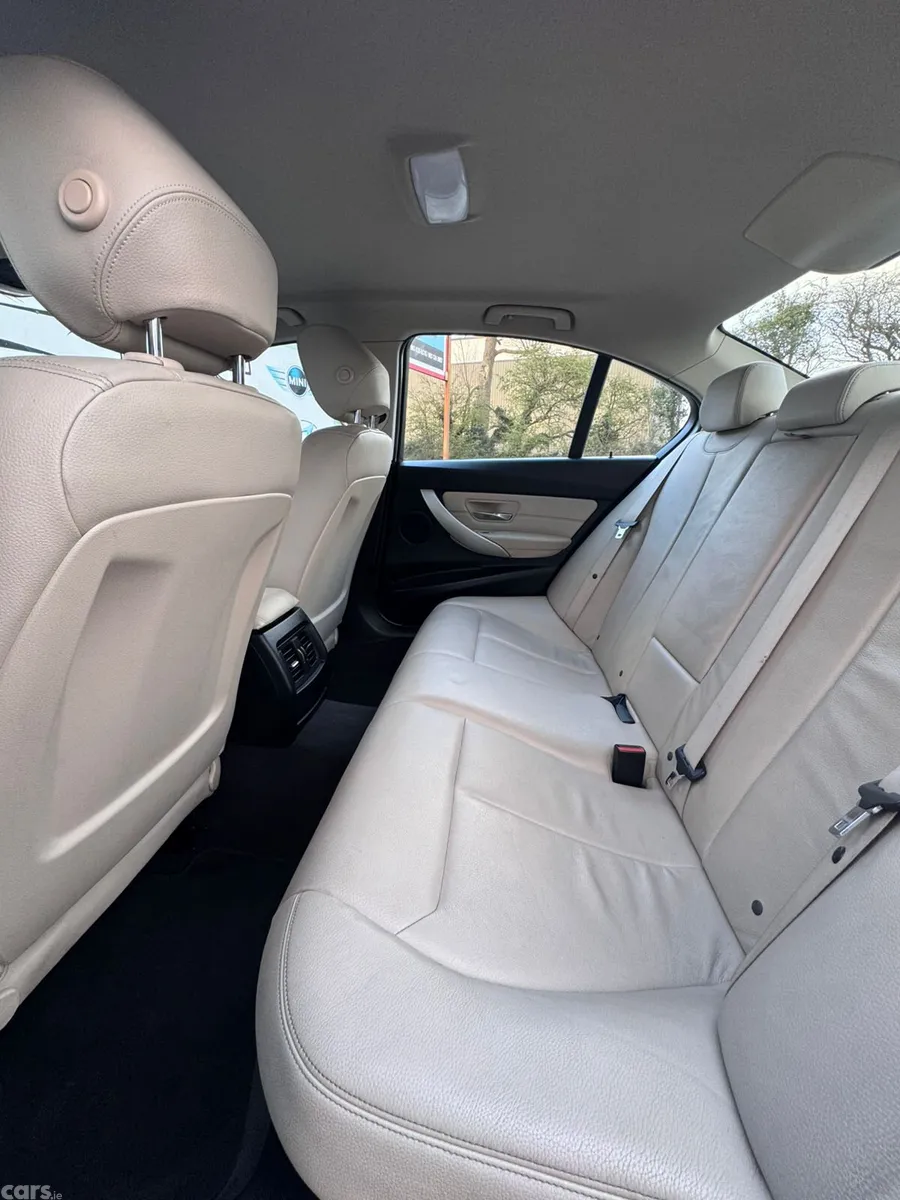 BMW 3-Series Saloon, Diesel, 2015, Blue