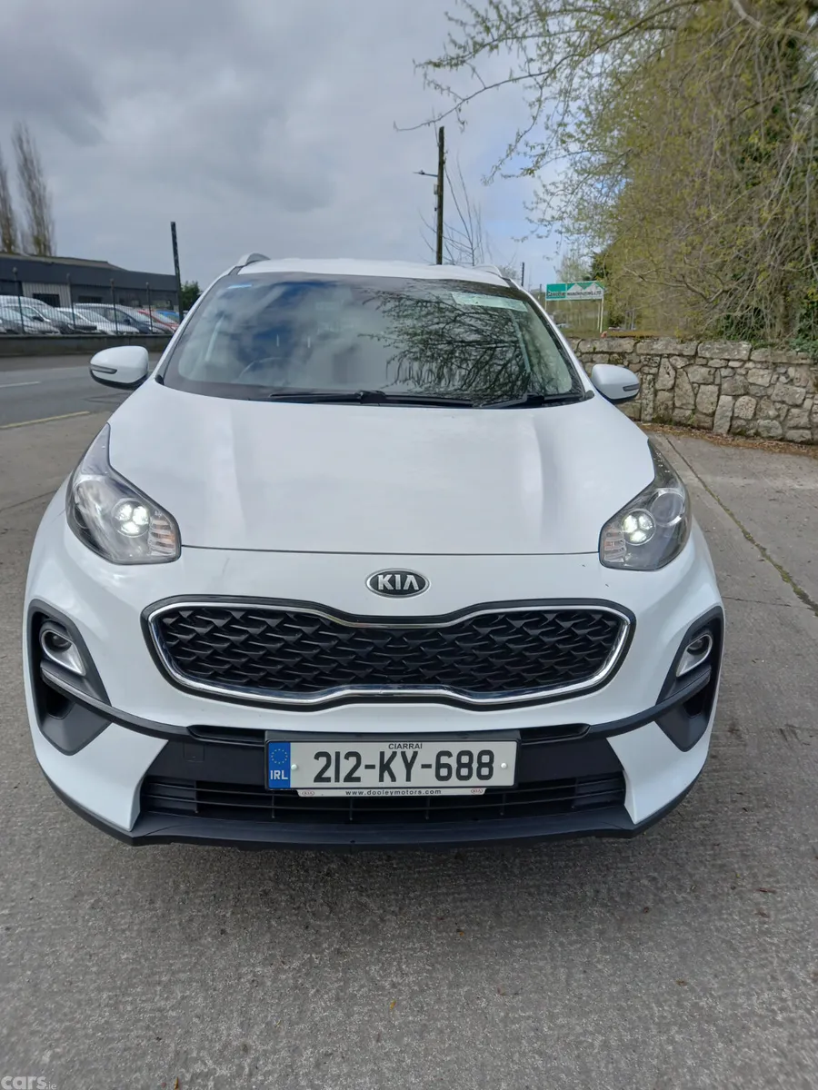 Kia Sportage SUV, Diesel Hybrid, 2021, White
