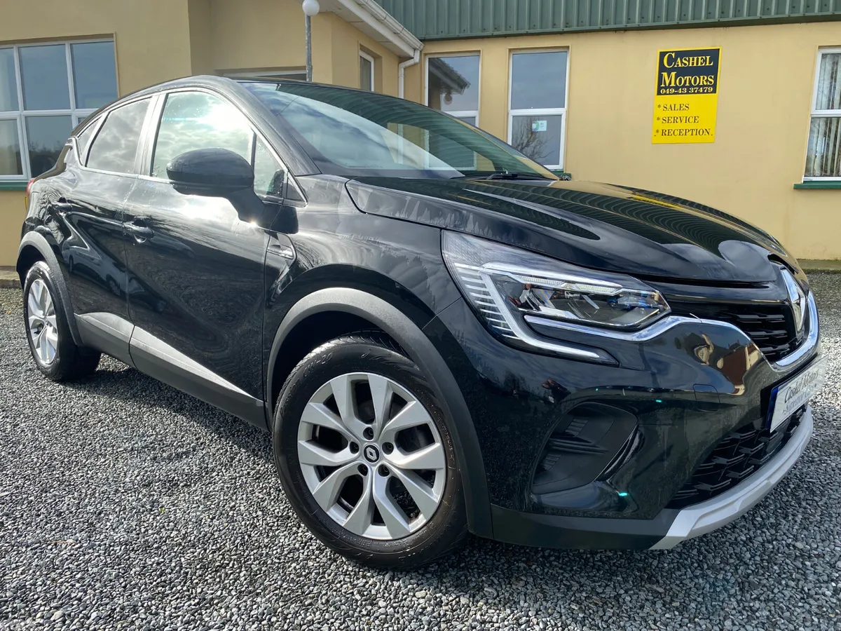 Renault Captur Hatchback, Petrol, 2022, Black