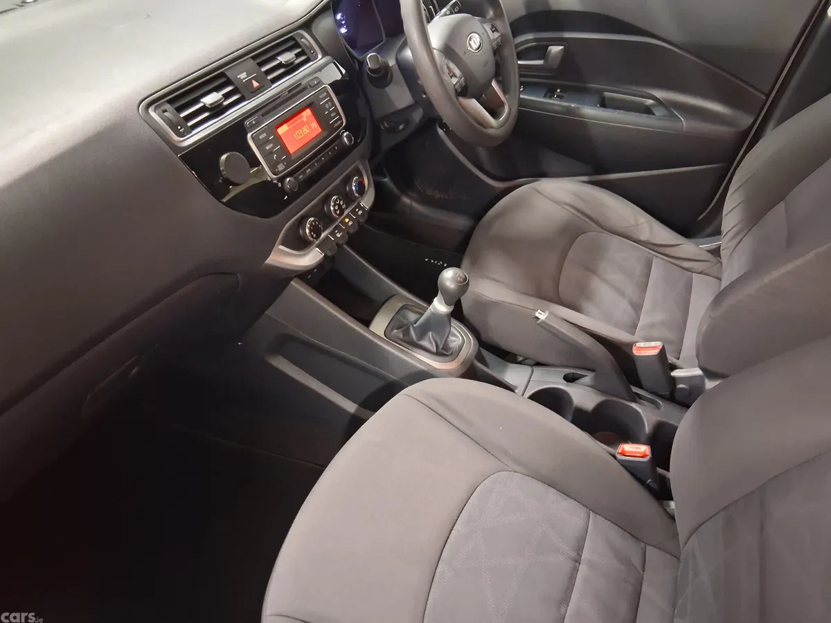 Kia Rio Hatchback, Petrol, 2016, Silver